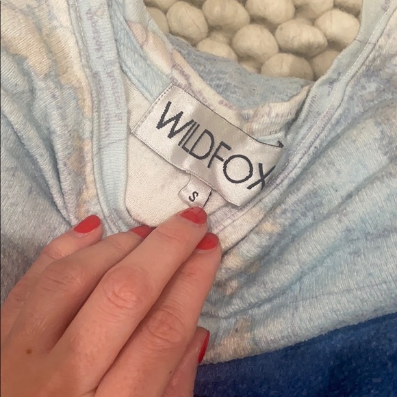 Wild fox sweater bundle - Picture 3 of 3